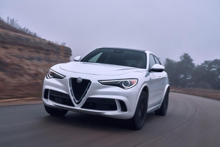  Alfa Romeo Stelvio Quadrifoglio (949) 2018 года  (NA) (фото 8 из 40)